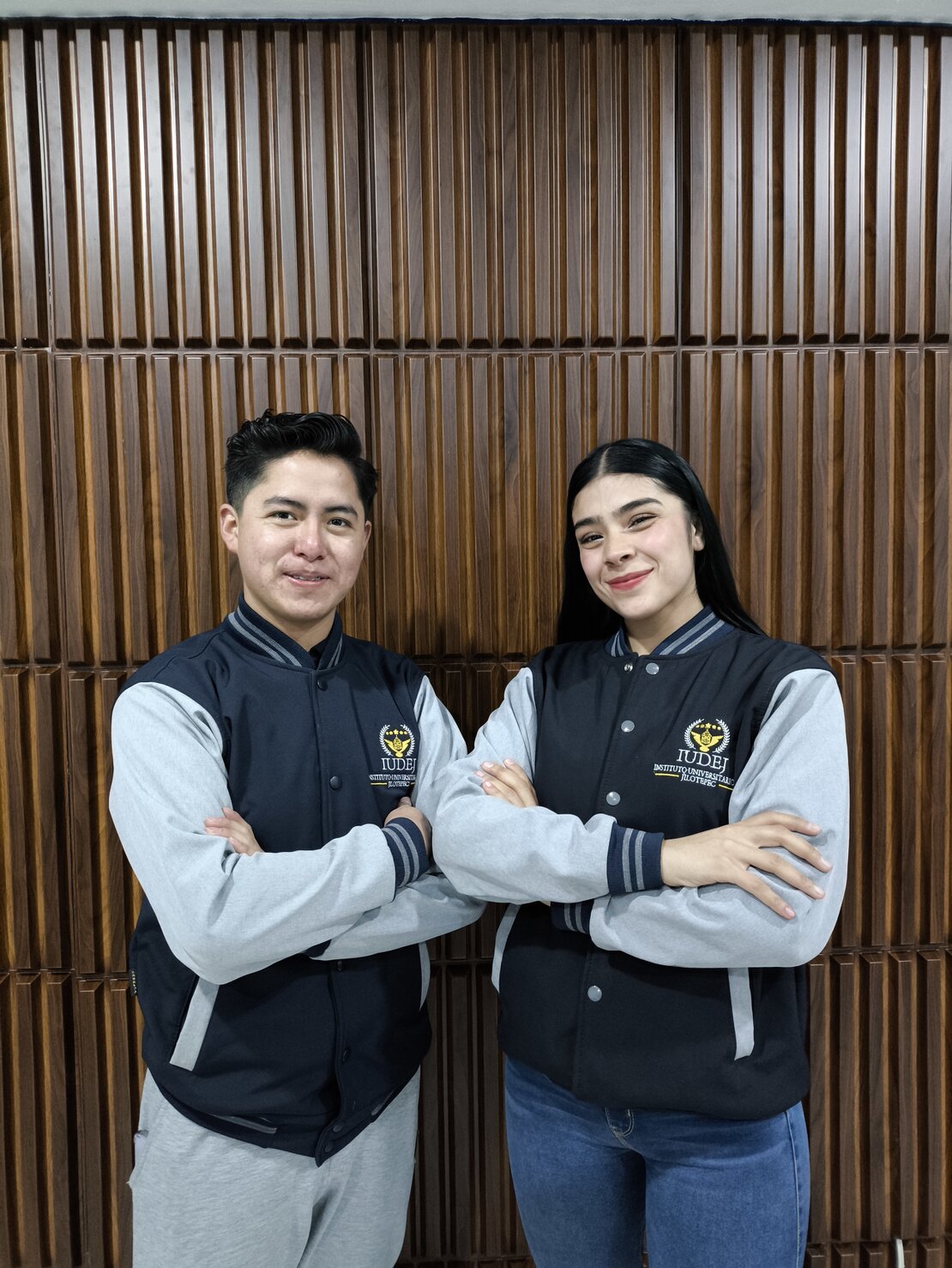 Estudiantes de licenciatura en el aula